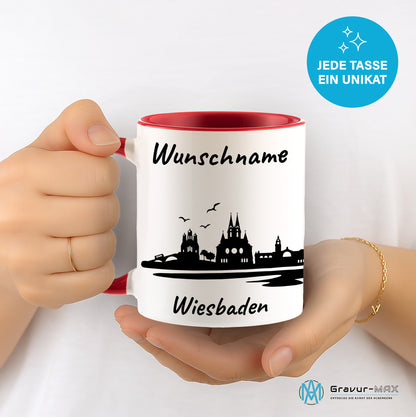 Tasse in Rot 330ml bedruckt mit der Skyline von Wiesbaden personalisierbar mit Wunschname