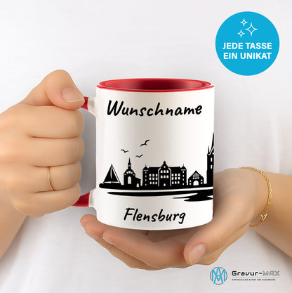 Tasse in Rot 330ml bedruckt mit der Skyline von Flensburg personalisierbar mit Wunschname