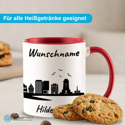 Tasse in Rot 330ml bedruckt mit der Skyline von Hildesheim personalisierbar mit Wunschname
