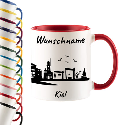 Tasse in Rot 330ml bedruckt mit der Skyline von Kiel personalisierbar mit Wunschname