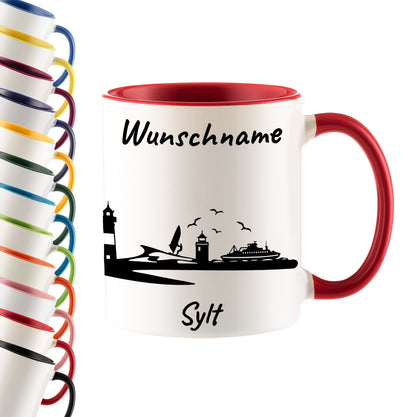 Tasse in Rot 330ml bedruckt mit der Skyline von Sylt personalisierbar mit Wunschname