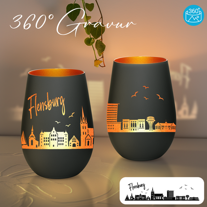 Hochwertiges Glas Windlicht mit Gravur "SKYLINE FLENSBURG" in der Farbe Schwarz/Bronze