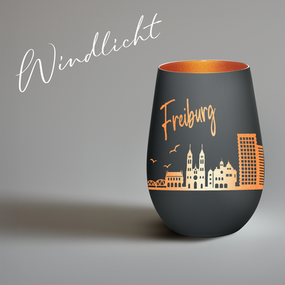 Hochwertiges Glas Windlicht mit Gravur "SKYLINE FREIBURG" in der Farbe Schwarz/Bronze