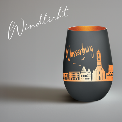 Hochwertiges Glas Windlicht mit Gravur "SKYLINE WASSERBURG" in der Farbe Schwarz/Bronze