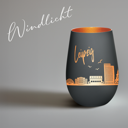 Hochwertiges Glas Windlicht mit Gravur "SKYLINE LEIPZIG" in der Farbe Schwarz/Bronze