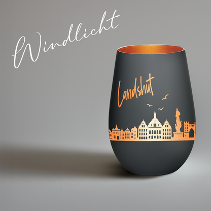 Hochwertiges Glas Windlicht mit Gravur "SKYLINE LANDSHUT" in der Farbe Schwarz/Bronze