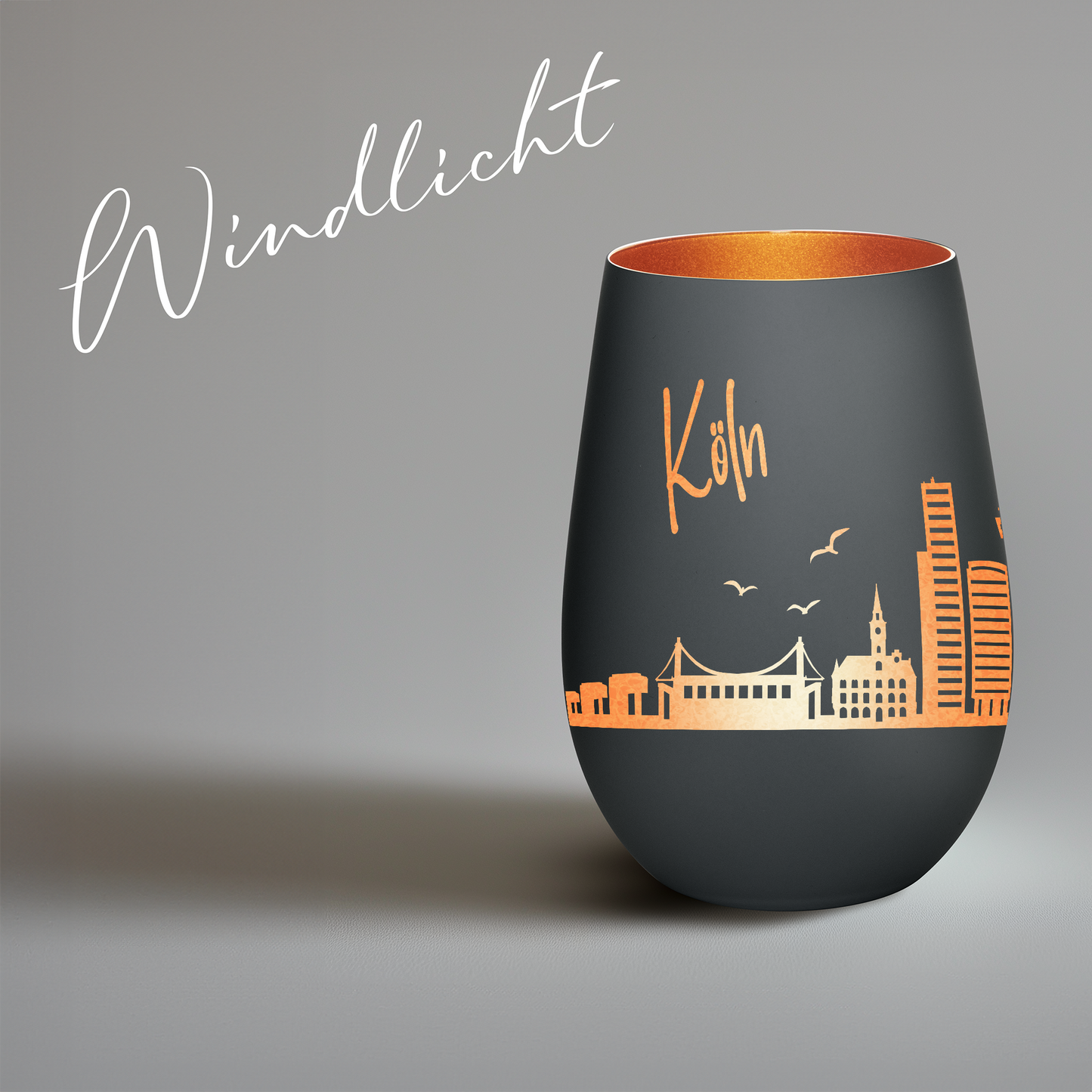 Hochwertiges Glas Windlicht mit Gravur "SKYLINE KÖLN" in der Farbe Schwarz/Bronze