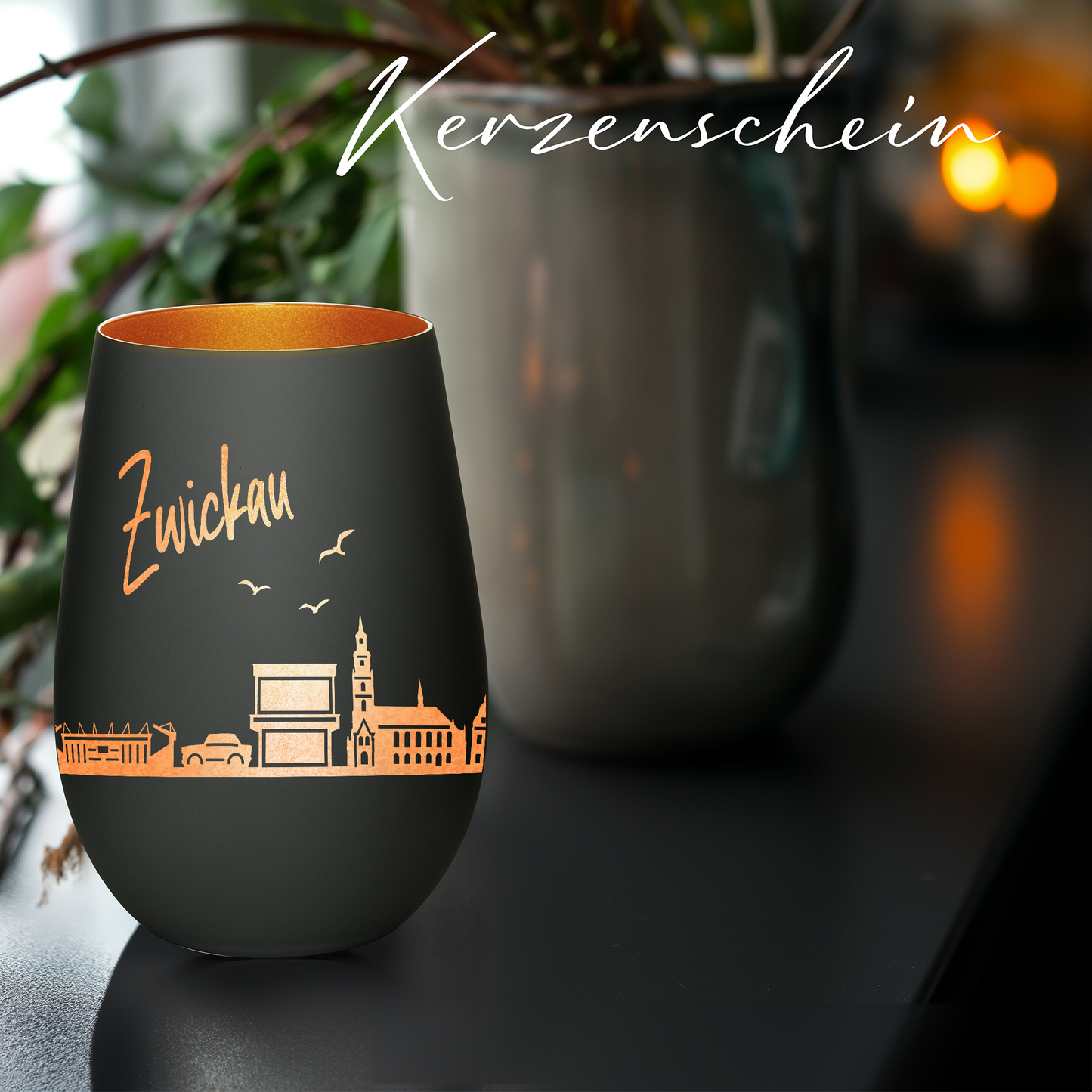 Hochwertiges Glas Windlicht mit Gravur "SKYLINE ZWICKAU" in der Farbe Schwarz/Bronze