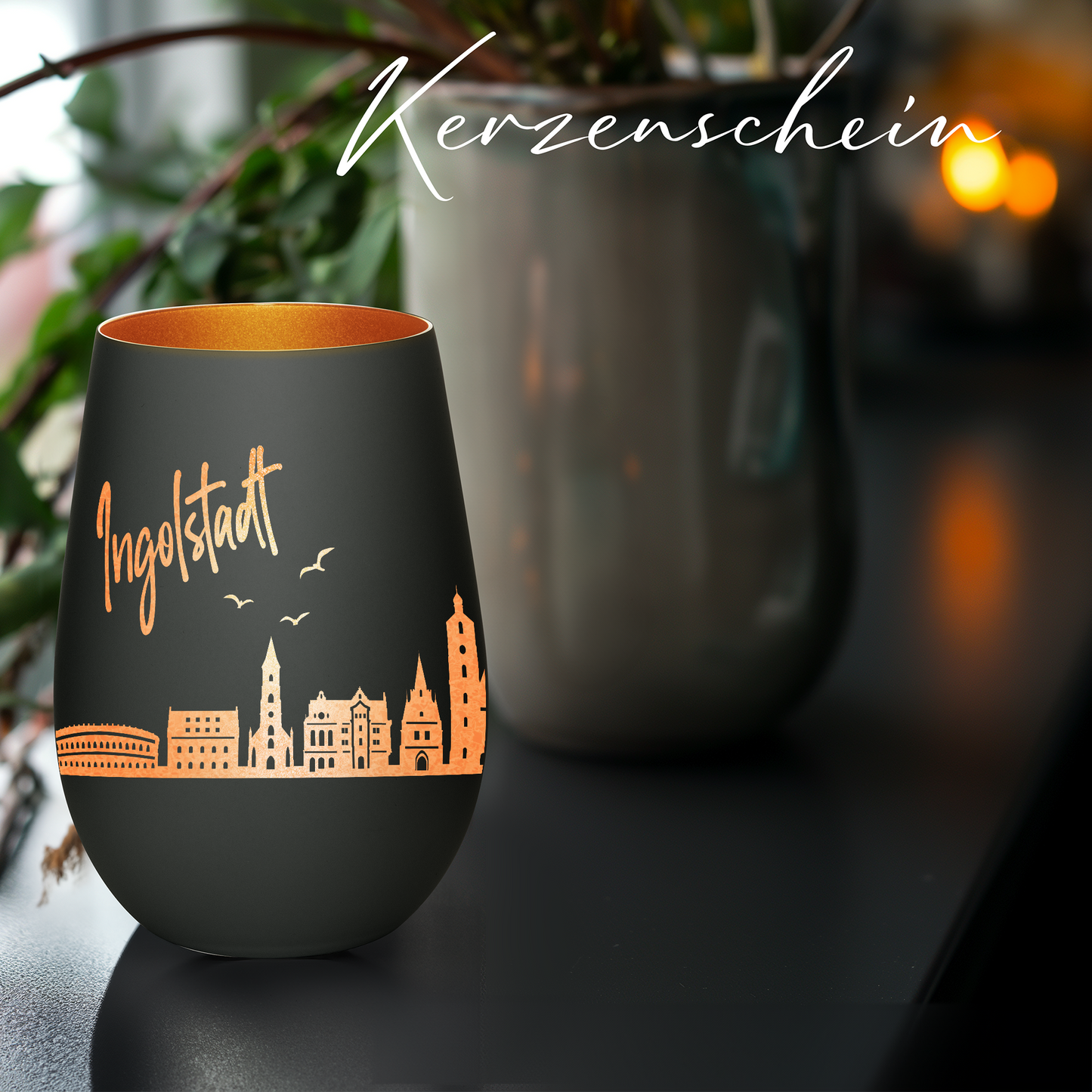 Hochwertiges Glas Windlicht mit Gravur "SKYLINE INGOLSTADT" in der Farbe Schwarz/Bronze