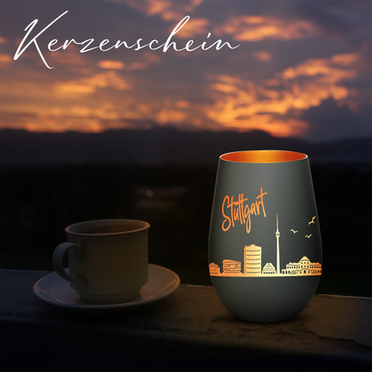 Hochwertiges Glas Windlicht mit Gravur "SKYLINE STUTTGART" in der Farbe Schwarz/Bronze