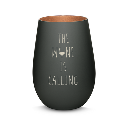 Hochwertiges Glas Windlicht mit Gravur "THE WINE IS CALLING" in der Farbe Schwarz/Bronze