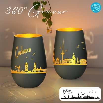 Hochwertiges Glas Windlicht mit Gravur "SKYLINE CUXHAVEN" in der Farbe Schwarz/Gold