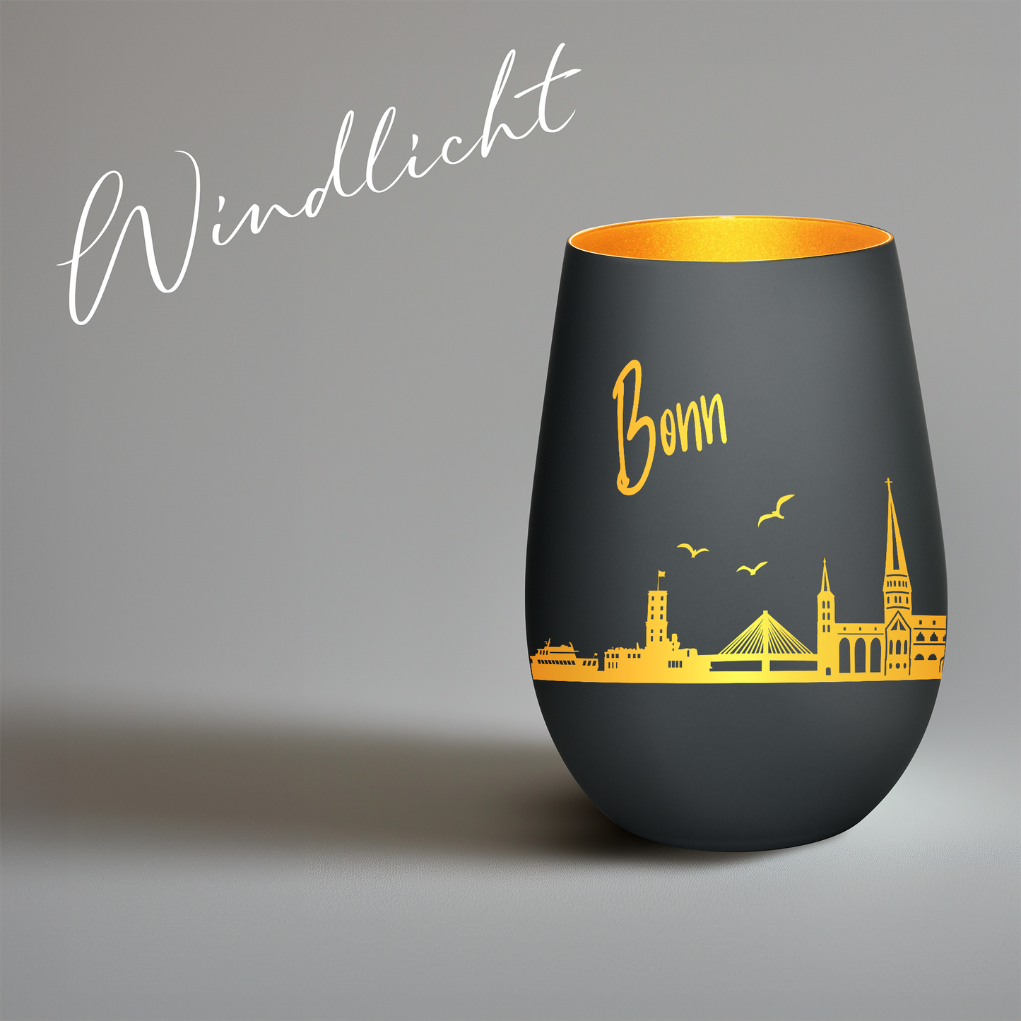 Hochwertiges Glas Windlicht mit Gravur "SKYLINE BONN" in der Farbe Schwarz/Gold