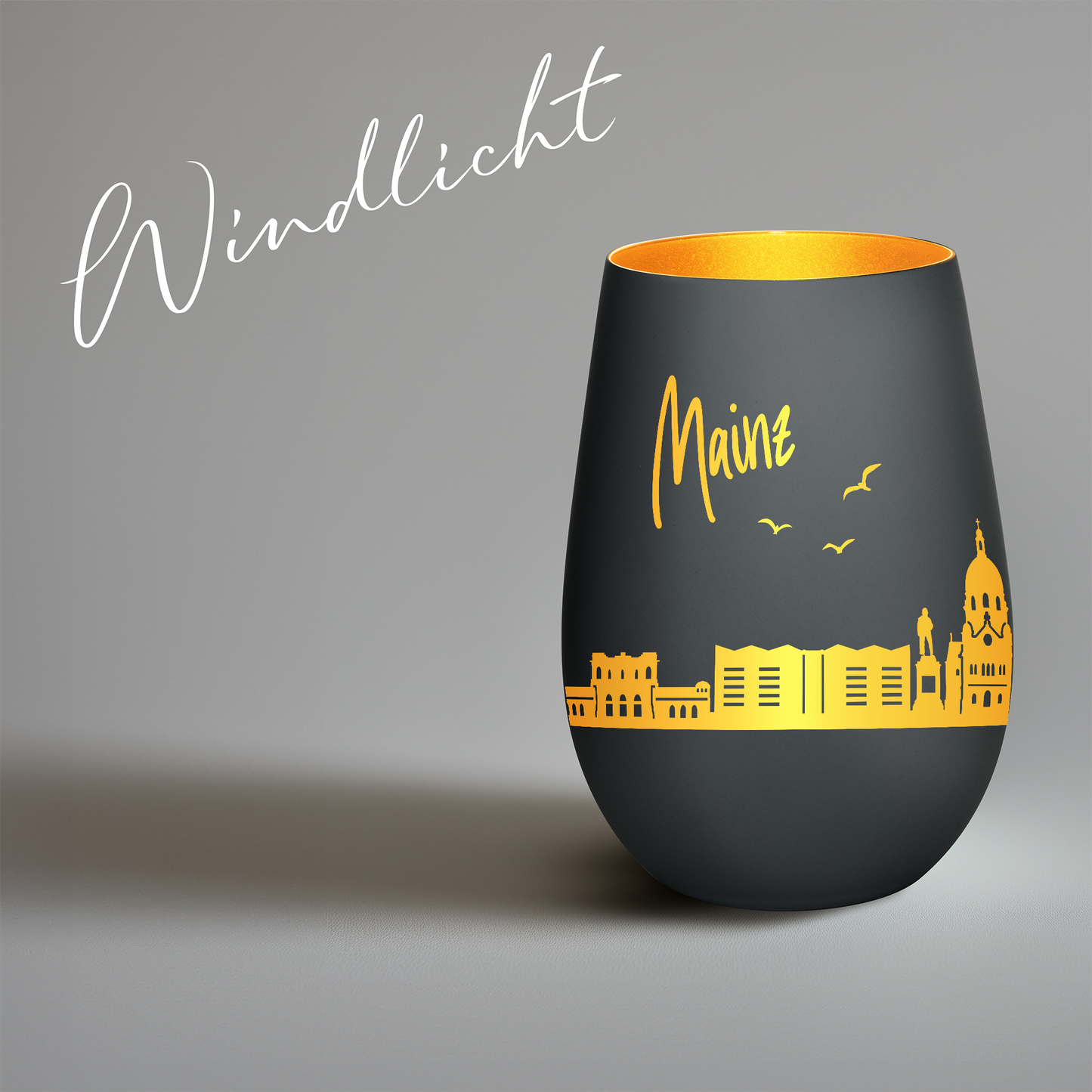 Hochwertiges Glas Windlicht mit Gravur "SKYLINE MAINZ" in der Farbe Schwarz/Gold