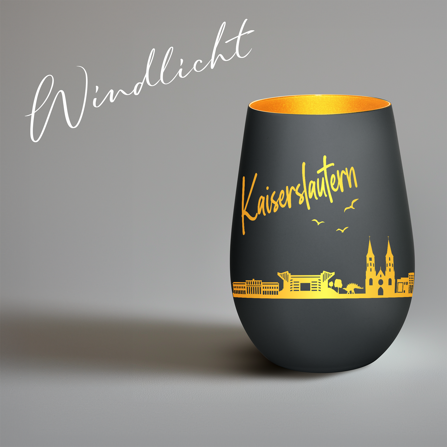 Hochwertiges Glas Windlicht mit Gravur "SKYLINE KAISERSLAUTERN" in der Farbe Schwarz/Gold