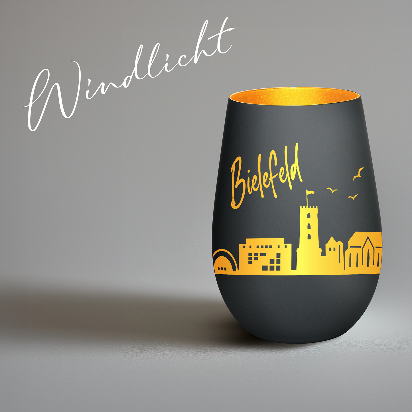 Hochwertiges Glas Windlicht mit Gravur "SKYLINE BIELEFELD" in der Farbe Schwarz/Gold