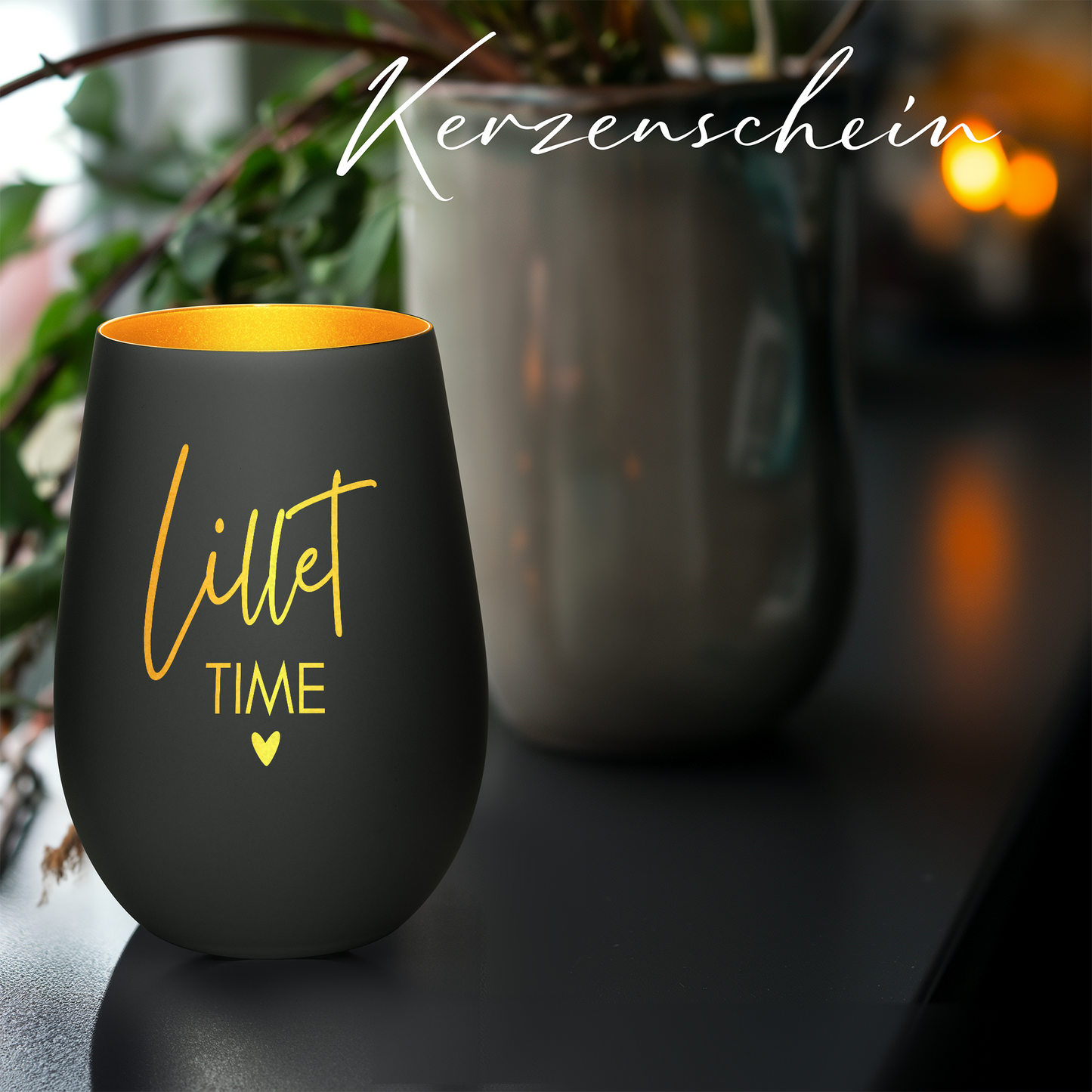 Hochwertiges Glas Windlicht mit Gravur "LILLET TIME" in der Farbe Schwarz/Gold