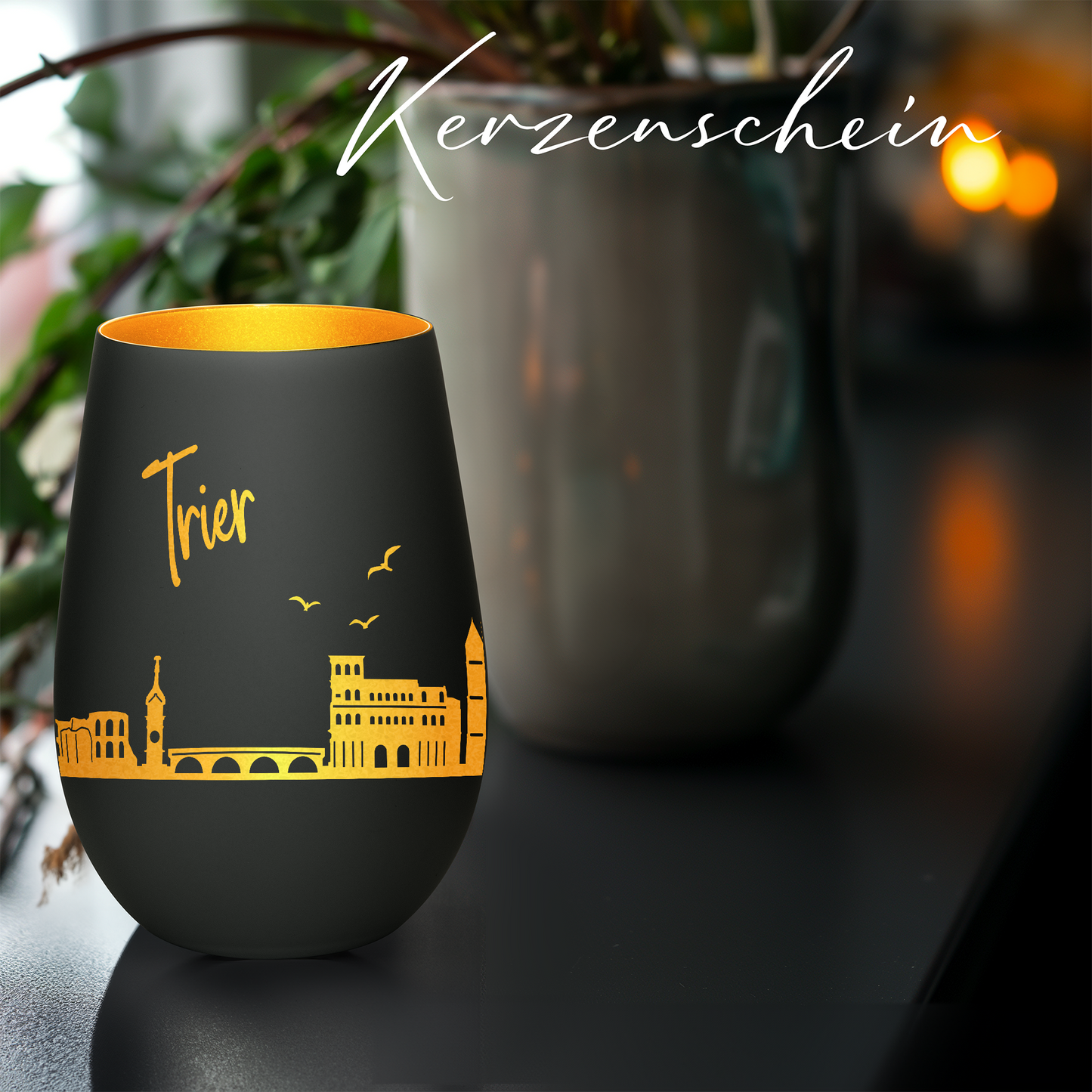 Hochwertiges Glas Windlicht mit Gravur "SKYLINE TRIER" in der Farbe Schwarz/Gold