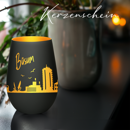 Hochwertiges Glas Windlicht mit Gravur "SKYLINE BÜSUM" in der Farbe Schwarz/Gold