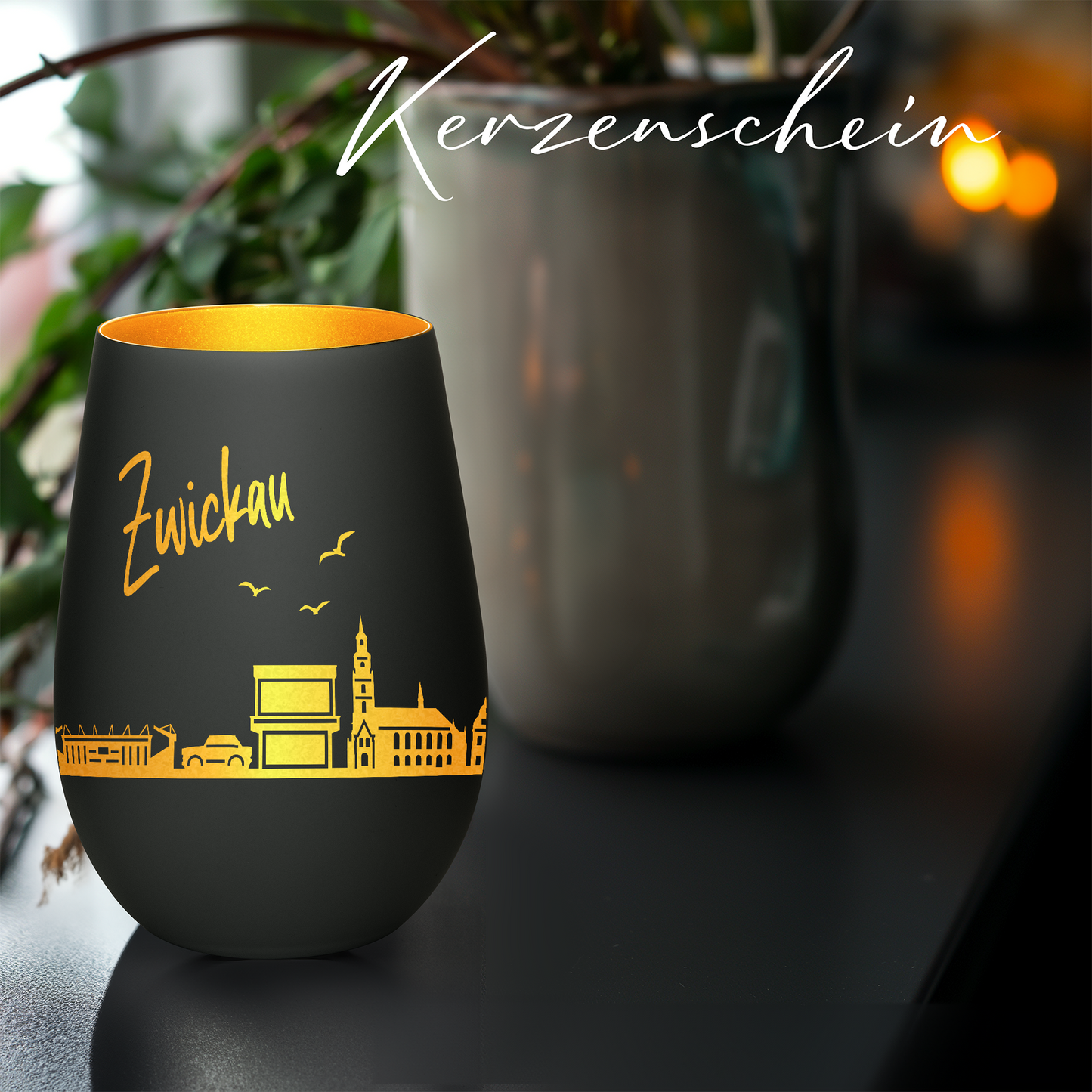 Hochwertiges Glas Windlicht mit Gravur "SKYLINE ZWICKAU" in der Farbe Schwarz/Gold