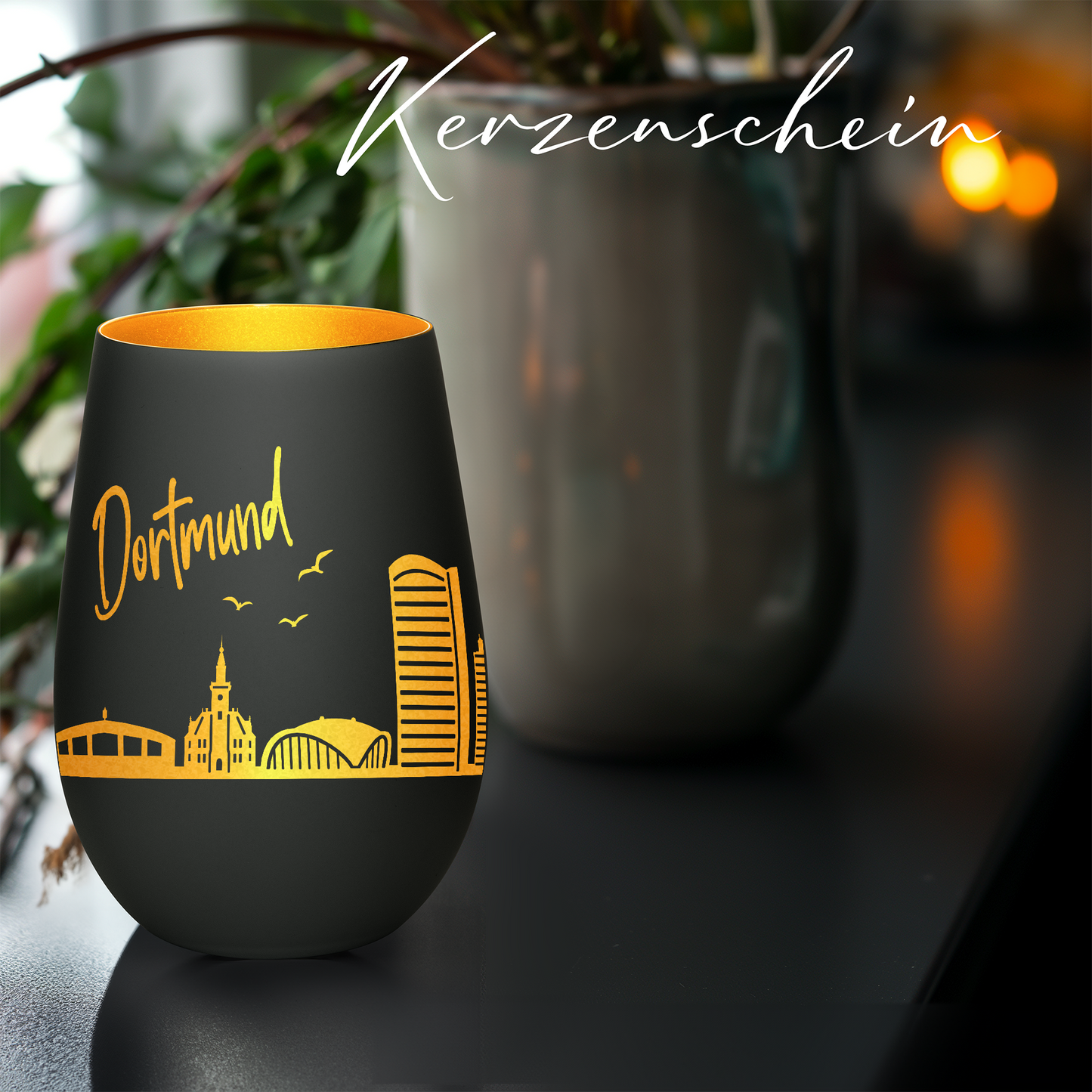 Hochwertiges Glas Windlicht mit Gravur "SKYLINE DORTMUND" in der Farbe Schwarz/Gold