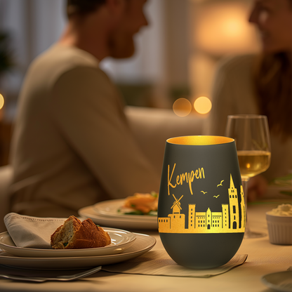 Hochwertiges Glas Windlicht mit Gravur "SKYLINE KEMPEN" in der Farbe Schwarz/Gold