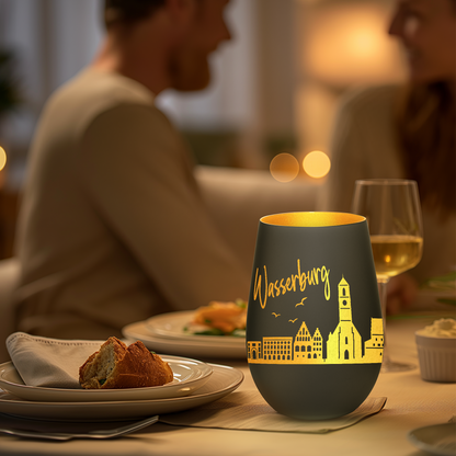 Hochwertiges Glas Windlicht mit Gravur "SKYLINE WASSERBURG" in der Farbe Schwarz/Gold