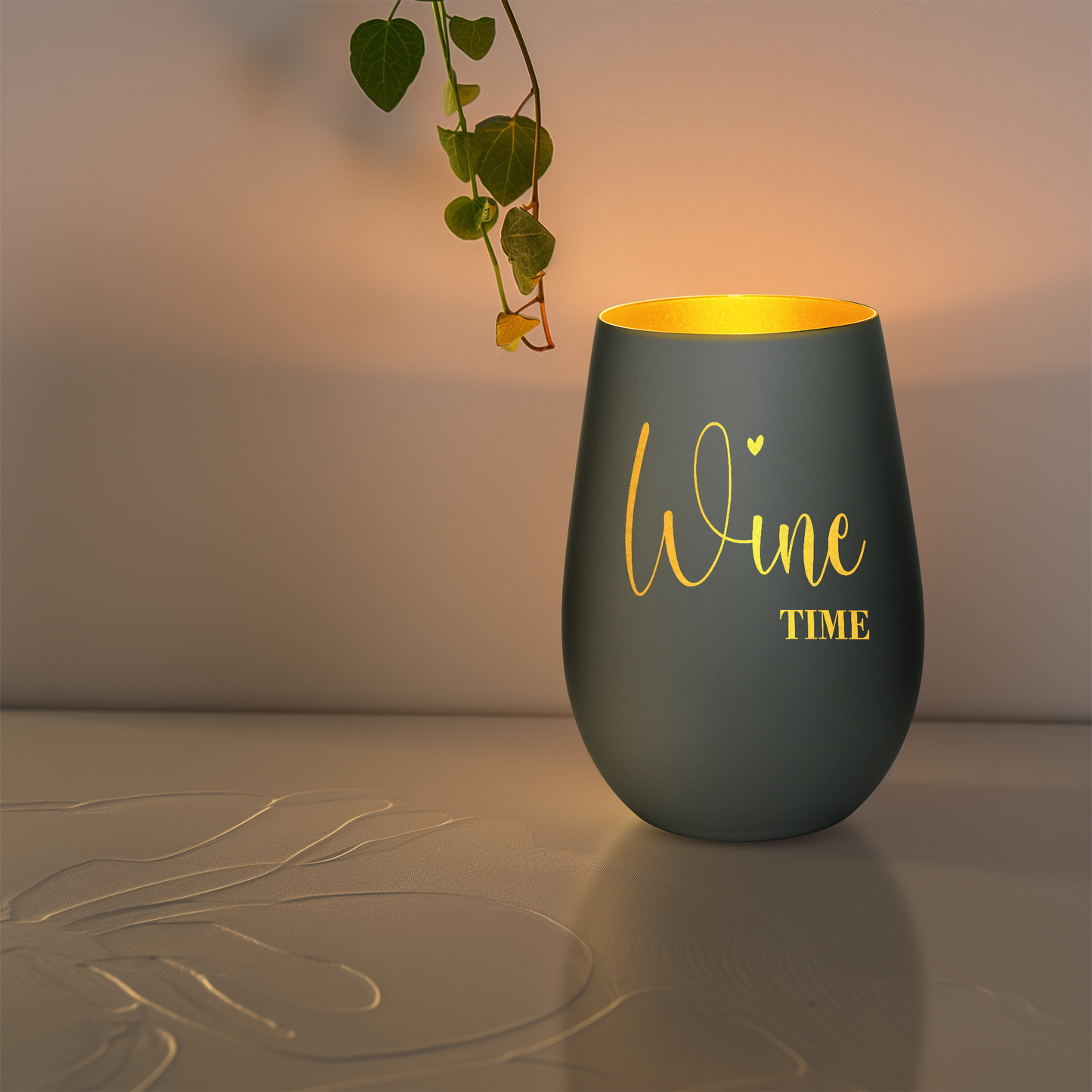 Hochwertiges Glas Windlicht mit Gravur "WINE TIME" in der Farbe Schwarz/Gold