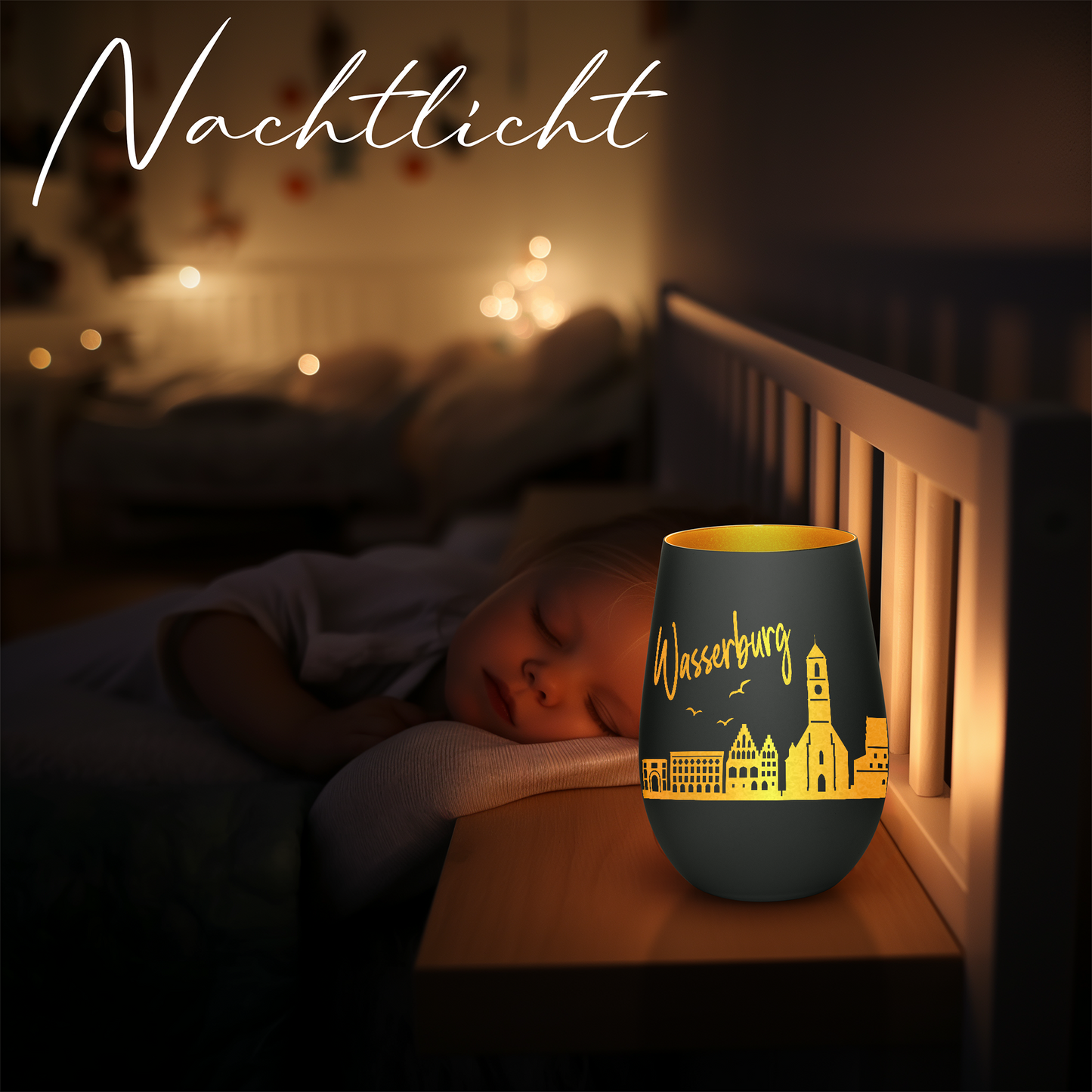 Hochwertiges Glas Windlicht mit Gravur "SKYLINE WASSERBURG" in der Farbe Schwarz/Gold