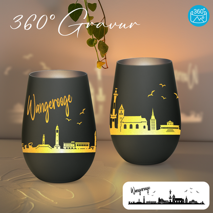 Hochwertiges Glas Windlicht mit Gravur "SKYLINE WANGEROOGE" in der Farbe Schwarz/Silber