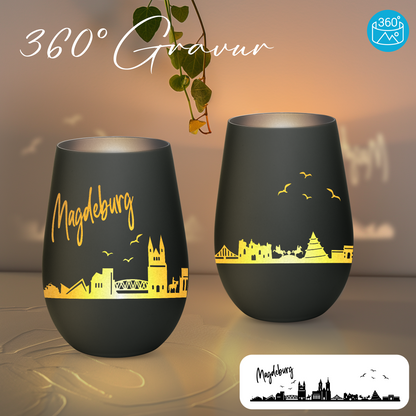 Hochwertiges Glas Windlicht mit Gravur "SKYLINE MAGDEBURG" in der Farbe Schwarz/Silber