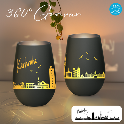 Hochwertiges Glas Windlicht mit Gravur "SKYLINE KARLSRUHE" in der Farbe Schwarz/Silber