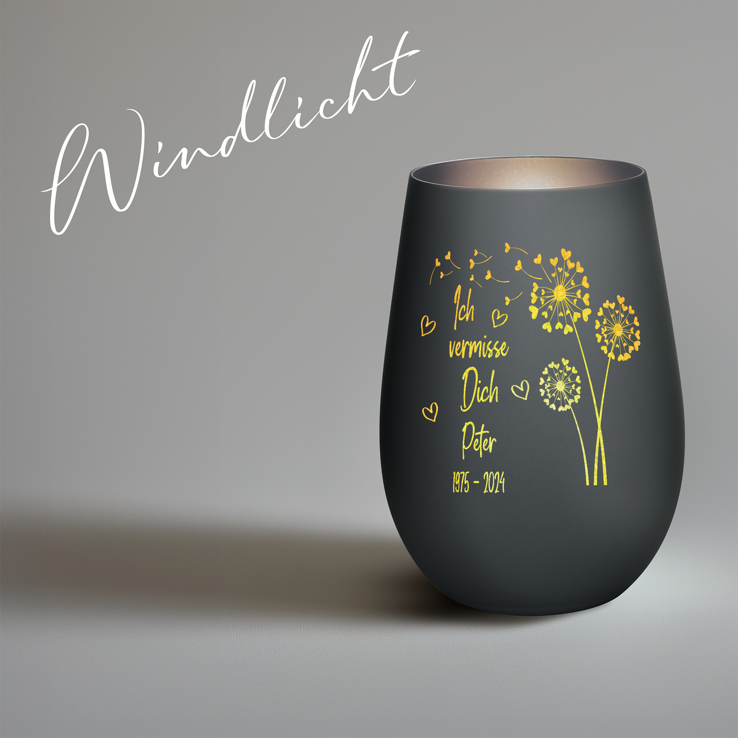 Hochwertiges Glas Windlicht mit Gravur als Trauerlicht "ICH VERMISSE DICH" mit Wunschname in der Farbe Schwarz/Silber