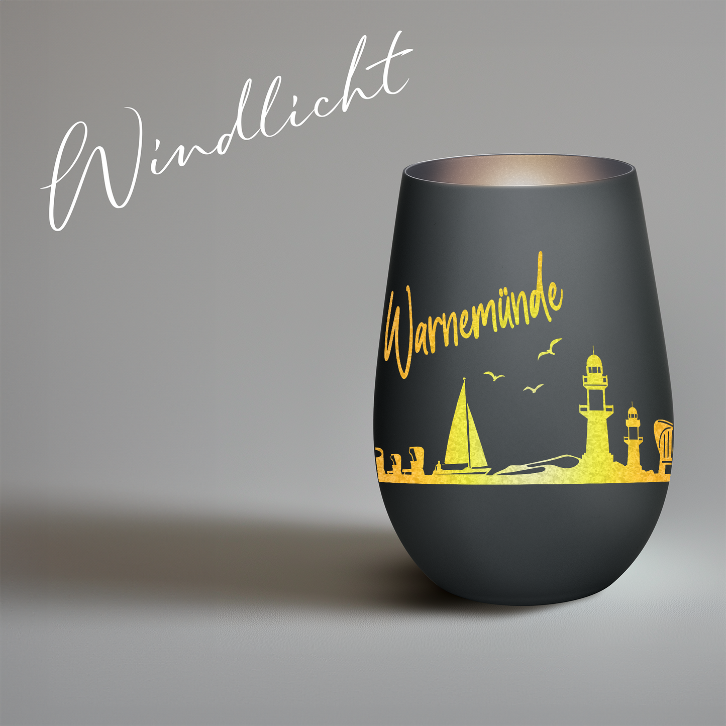Hochwertiges Glas Windlicht mit Gravur "SKYLINE WARNEMÜNDE" in der Farbe Schwarz/Silber