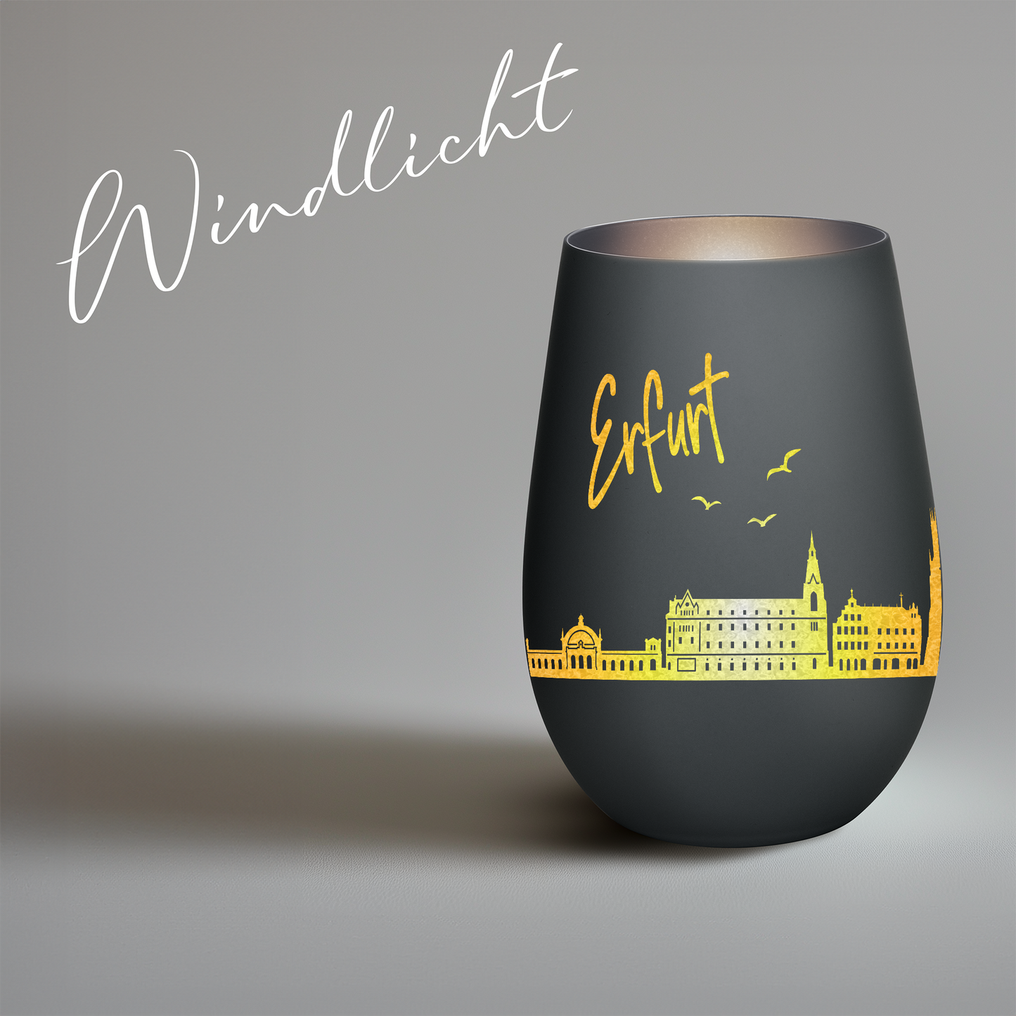 Hochwertiges Glas Windlicht mit Gravur "SKYLINE ERFURT" in der Farbe Schwarz/Silber