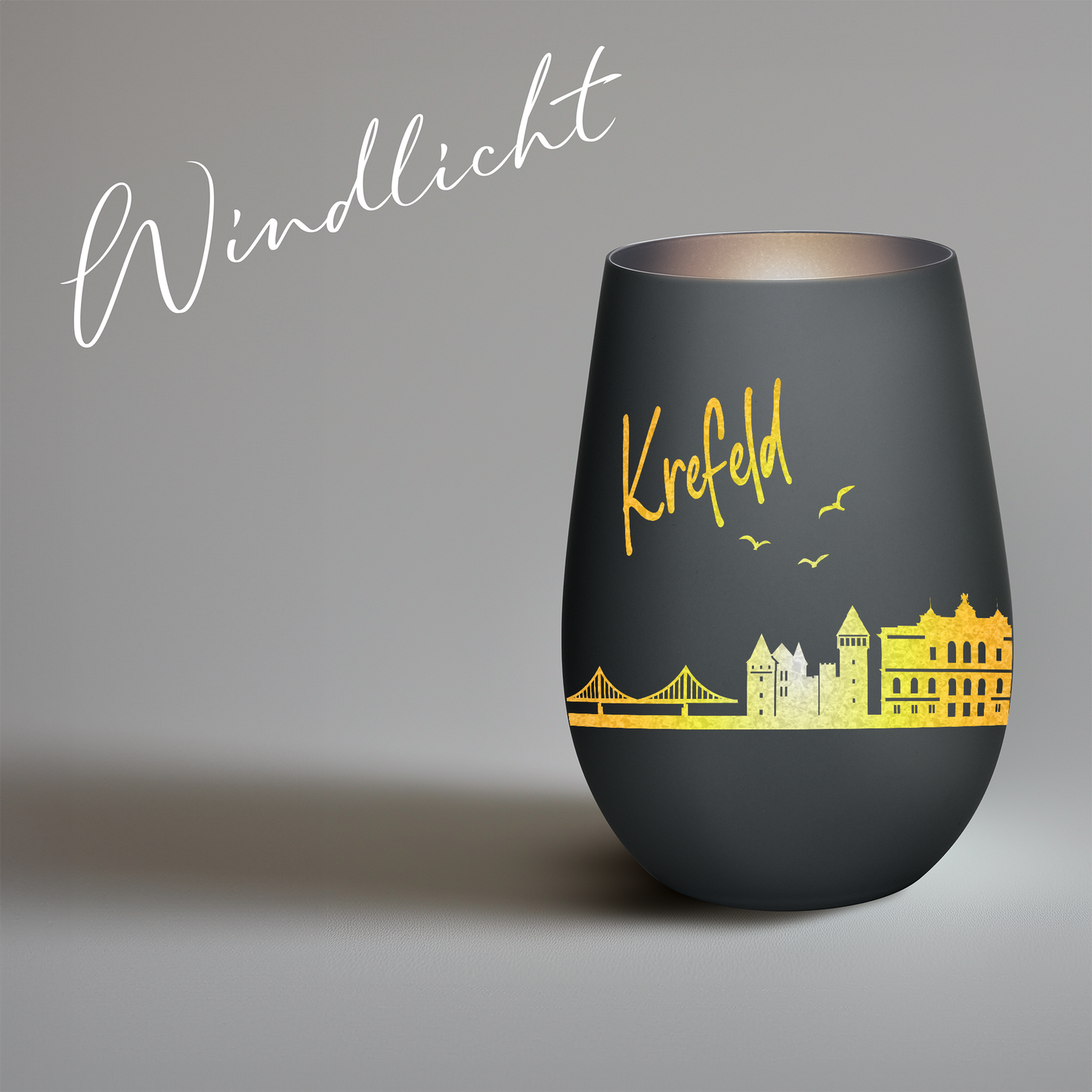 Hochwertiges Glas Windlicht mit Gravur "SKYLINE KREFELD" in der Farbe Schwarz/Silber