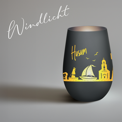 Hochwertiges Glas Windlicht mit Gravur "SKYLINE HUSUM" in der Farbe Schwarz/Silber