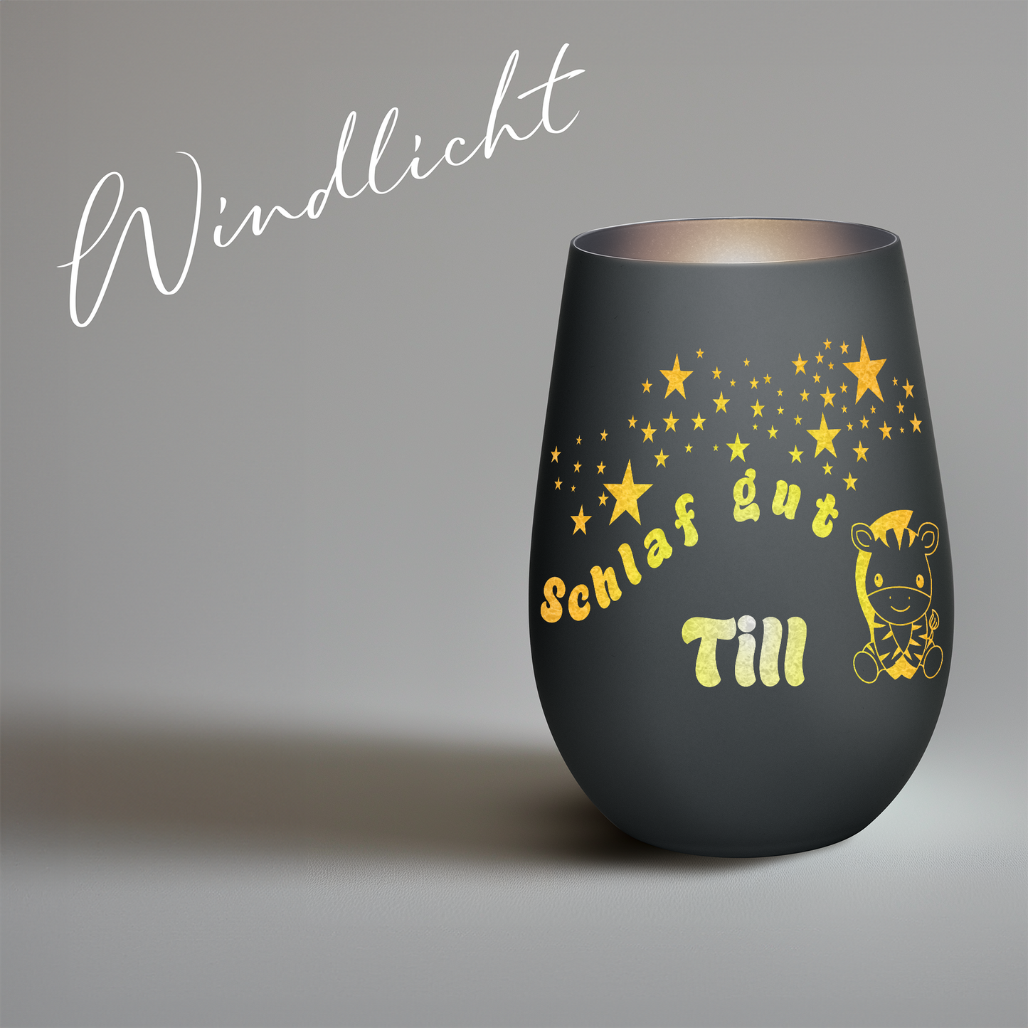 Hochwertiges Glas Windlicht für Kinder mit Gravur "SCHLAF GUT" Motiv Zebra mit Wunschname in der Farbe Schwarz/Silber
