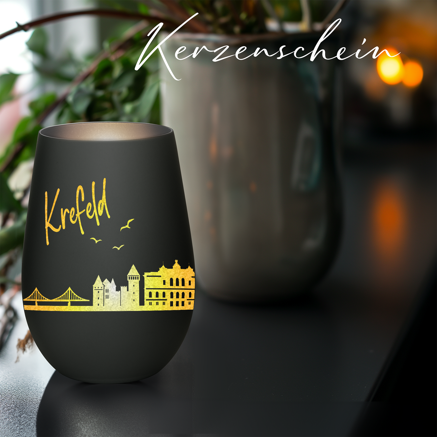 Hochwertiges Glas Windlicht mit Gravur "SKYLINE KREFELD" in der Farbe Schwarz/Silber
