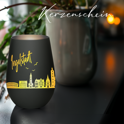 Hochwertiges Glas Windlicht mit Gravur "SKYLINE INGOLSTADT" in der Farbe Schwarz/Silber