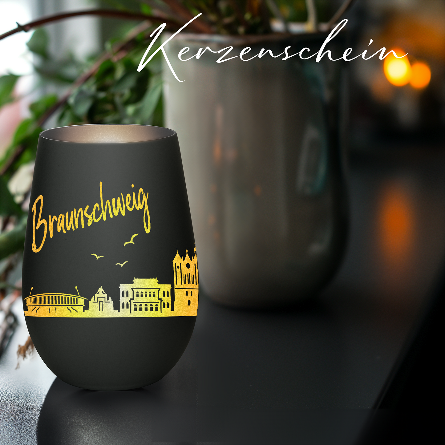 Hochwertiges Glas Windlicht mit Gravur "SKYLINE BRAUNSCHWEIG" in der Farbe Schwarz/Silber
