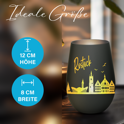 Hochwertiges Glas Windlicht mit Gravur "SKYLINE ROSTOCK" in der Farbe Schwarz/Silber