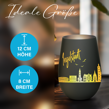 Hochwertiges Glas Windlicht mit Gravur "SKYLINE INGOLSTADT" in der Farbe Schwarz/Silber