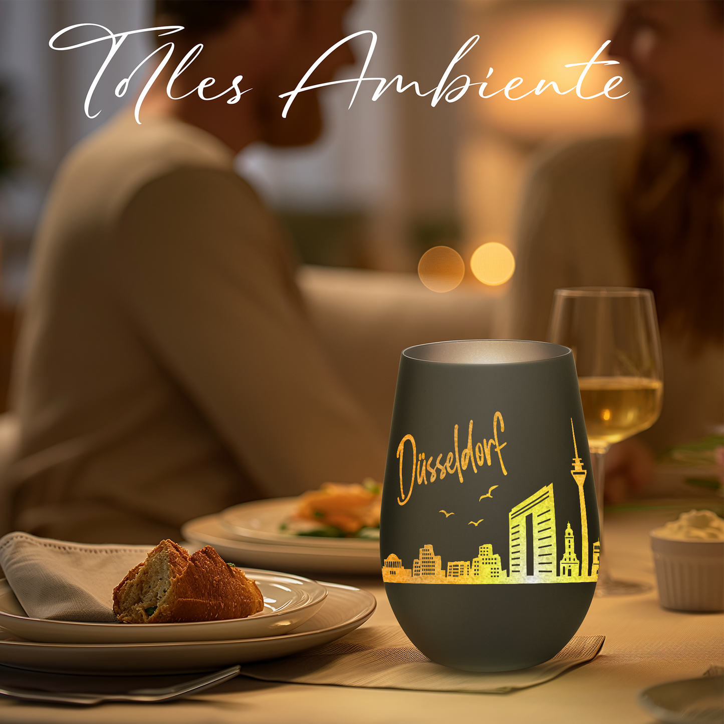 Hochwertiges Glas Windlicht mit Gravur "SKYLINE DÜSSELDORF" in der Farbe Schwarz/Silber