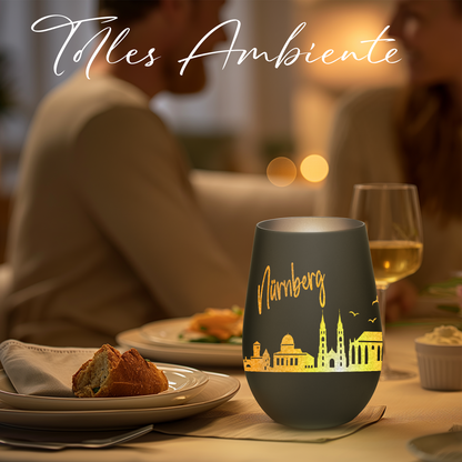 Hochwertiges Glas Windlicht mit Gravur "SKYLINE NÜRNBERG" in der Farbe Schwarz/Silber