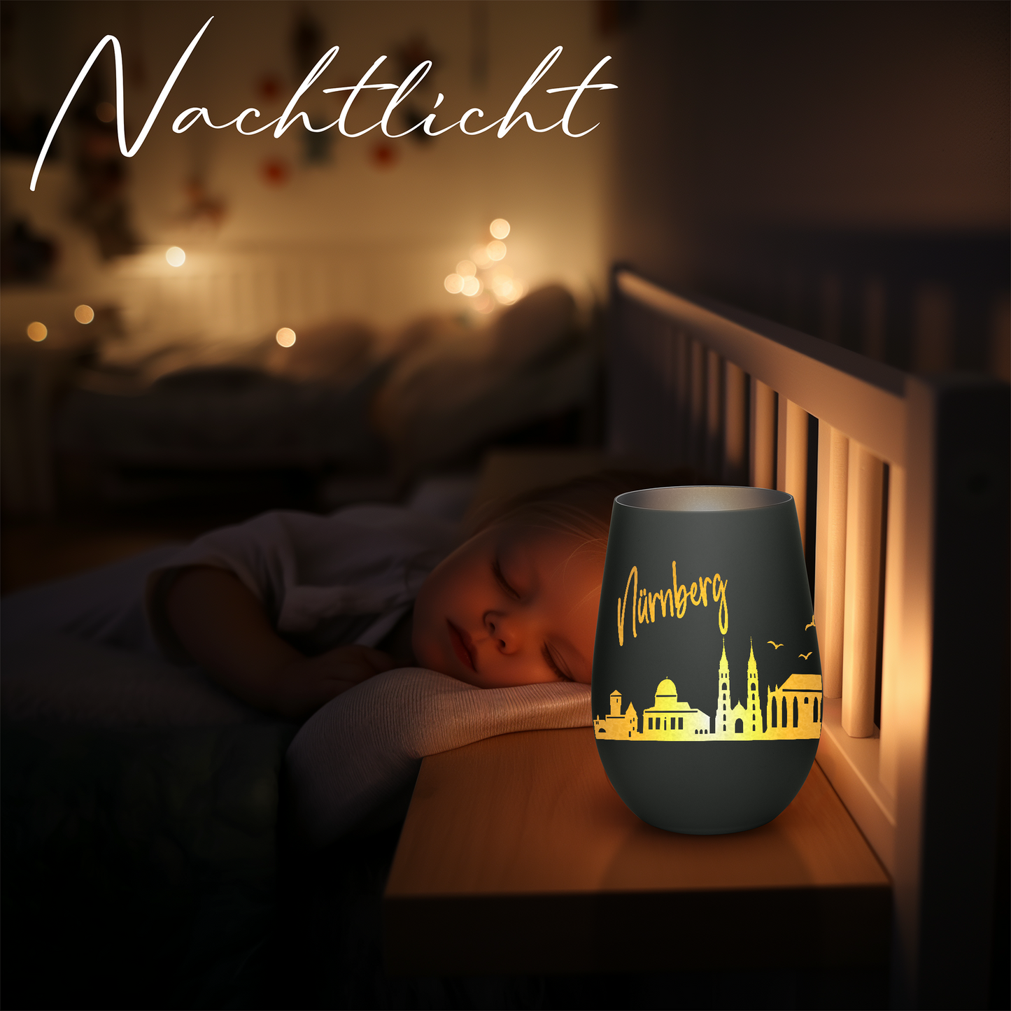 Hochwertiges Glas Windlicht mit Gravur "SKYLINE NÜRNBERG" in der Farbe Schwarz/Silber