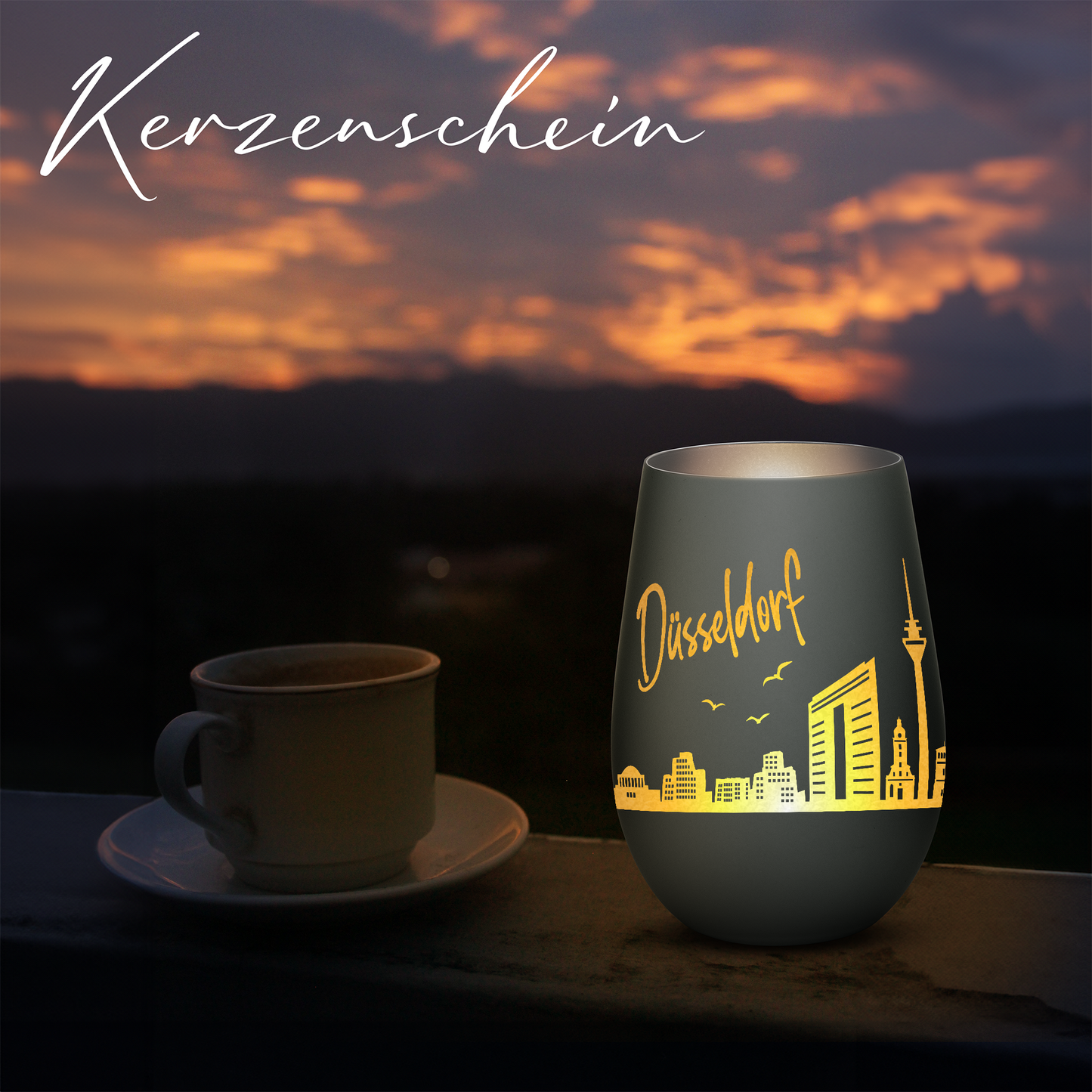 Hochwertiges Glas Windlicht mit Gravur "SKYLINE DÜSSELDORF" in der Farbe Schwarz/Silber