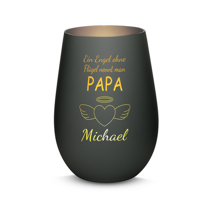Hochwertiges Glas Windlicht mit Gravur "EIN ENGEL OHNE FLÜGEL NENNT MAN PAPA" mit Wunschname in der Farbe Schwarz/Silber