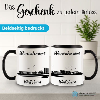 Tasse in Schwarz 330ml bedruckt mit der Skyline von Wolfsburg personalisierbar mit Wunschname