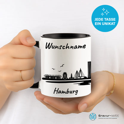 Tasse in Schwarz 330ml bedruckt mit der Skyline von Hamburg personalisierbar mit Wunschname